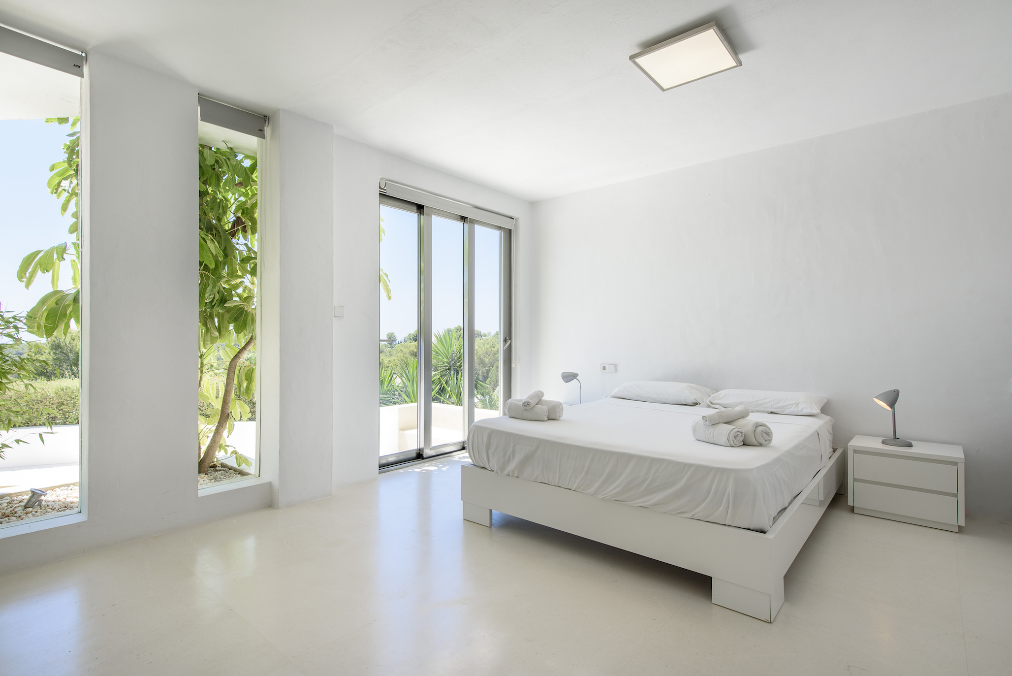 Resa Estates modern villa for sale te koop Cala Tarida Ibiza bedroo m7.jpg